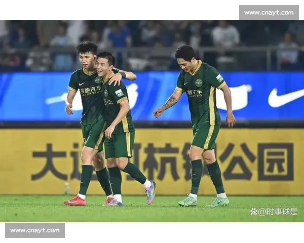 申花 6 人领跑国足名单！国安海港各 5 将，泰山 4 人紧随其后